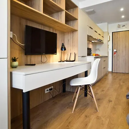Wolska Serviced Apartment *
