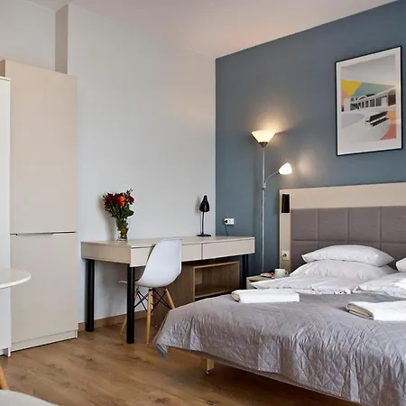 Wolska Serviced Apartment *
